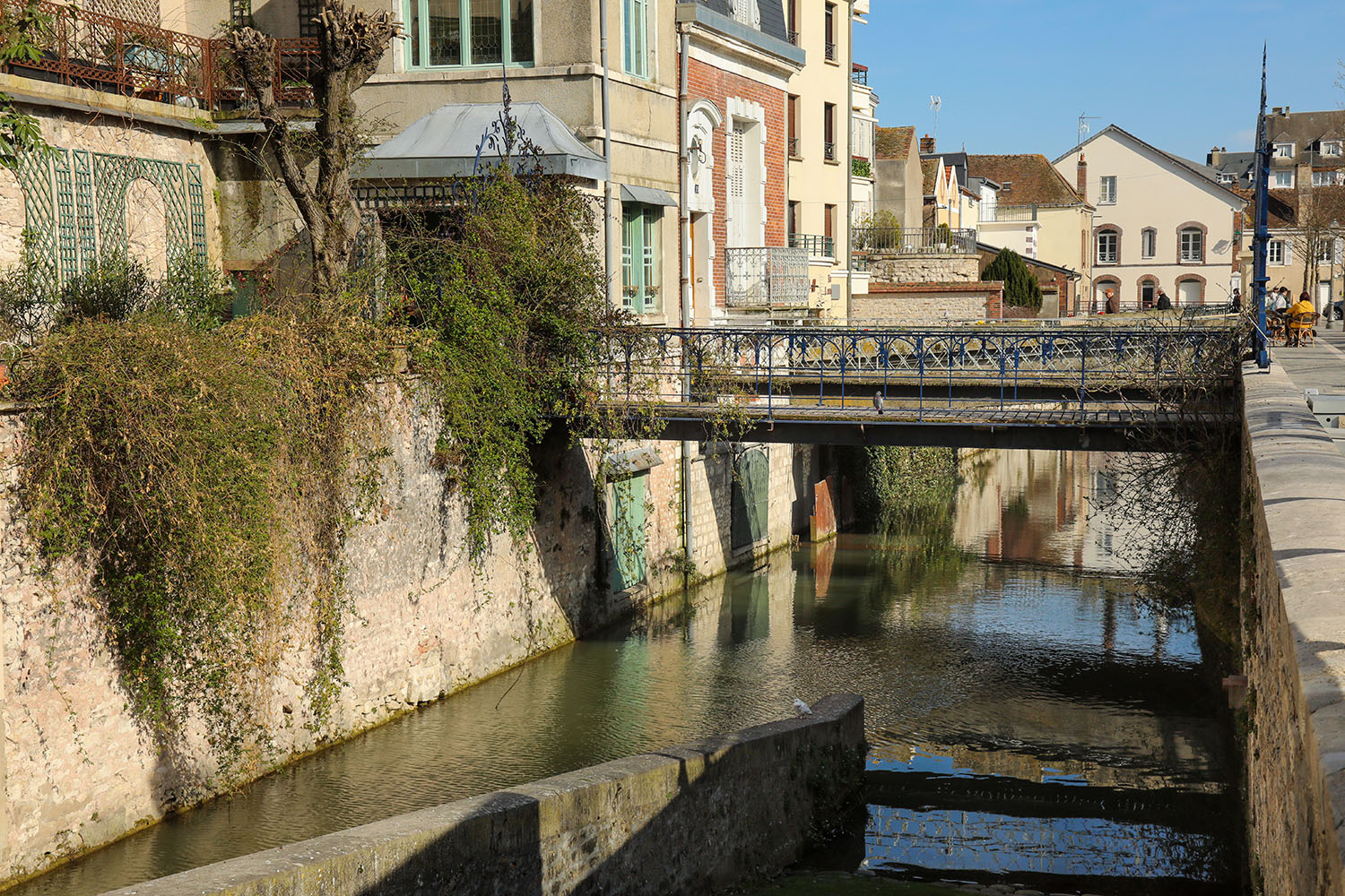 FR2025 082 Montargis